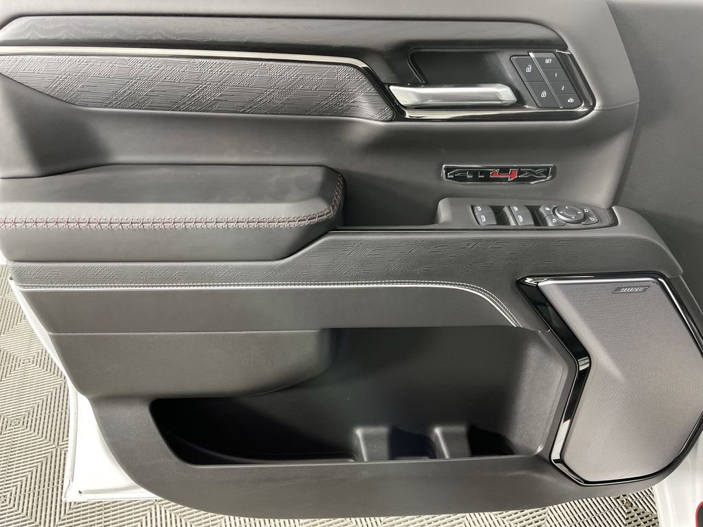 Used 2025 GMC Sierra 1500 AT4X image 23
