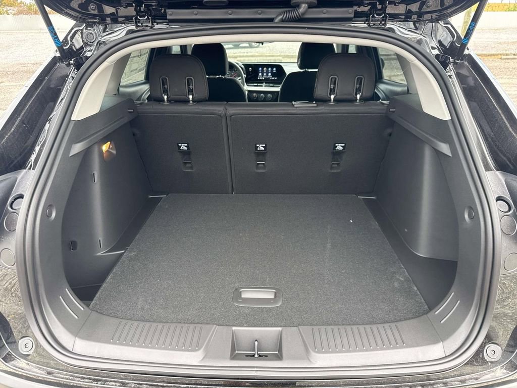 New 2026 Chevrolet Trax LS w/ LS Convenience Package image 8