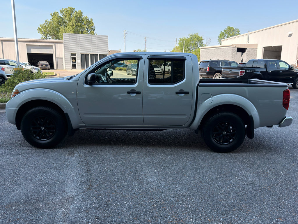 Used 2019 Nissan Frontier SV image 6