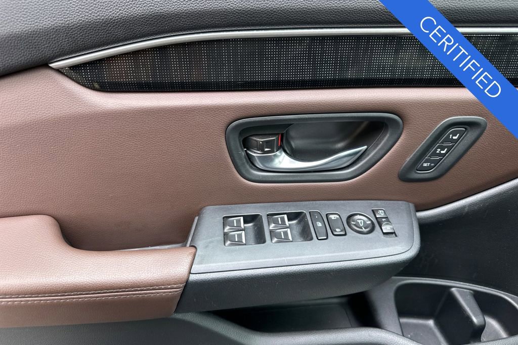 Certified 2023 Honda Pilot Elite image 11