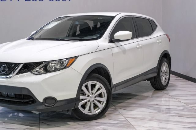 Used 2018 Nissan Rogue Sport S w/ S Appearance Package FWD image 8