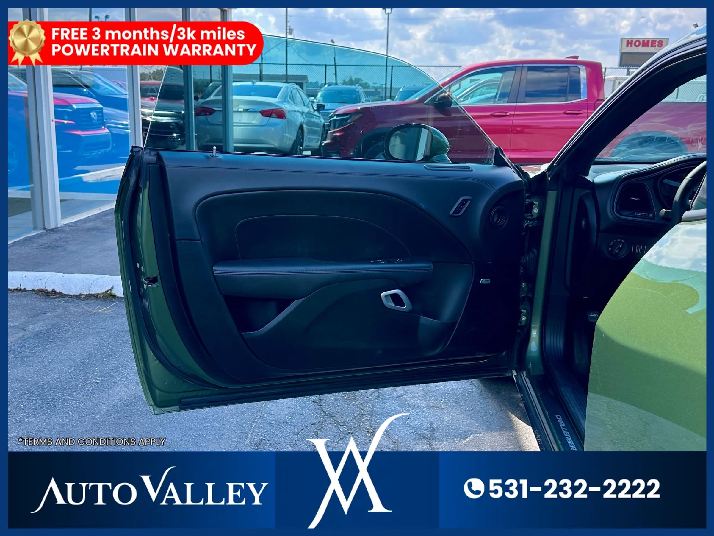 Used 2023 Dodge Challenger R/T w/ Plus Package image 12