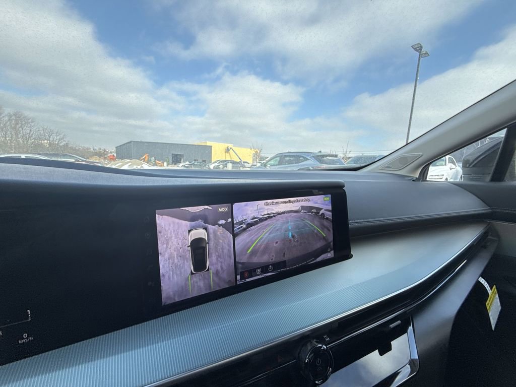 New 2025 Nissan Murano SL image 17