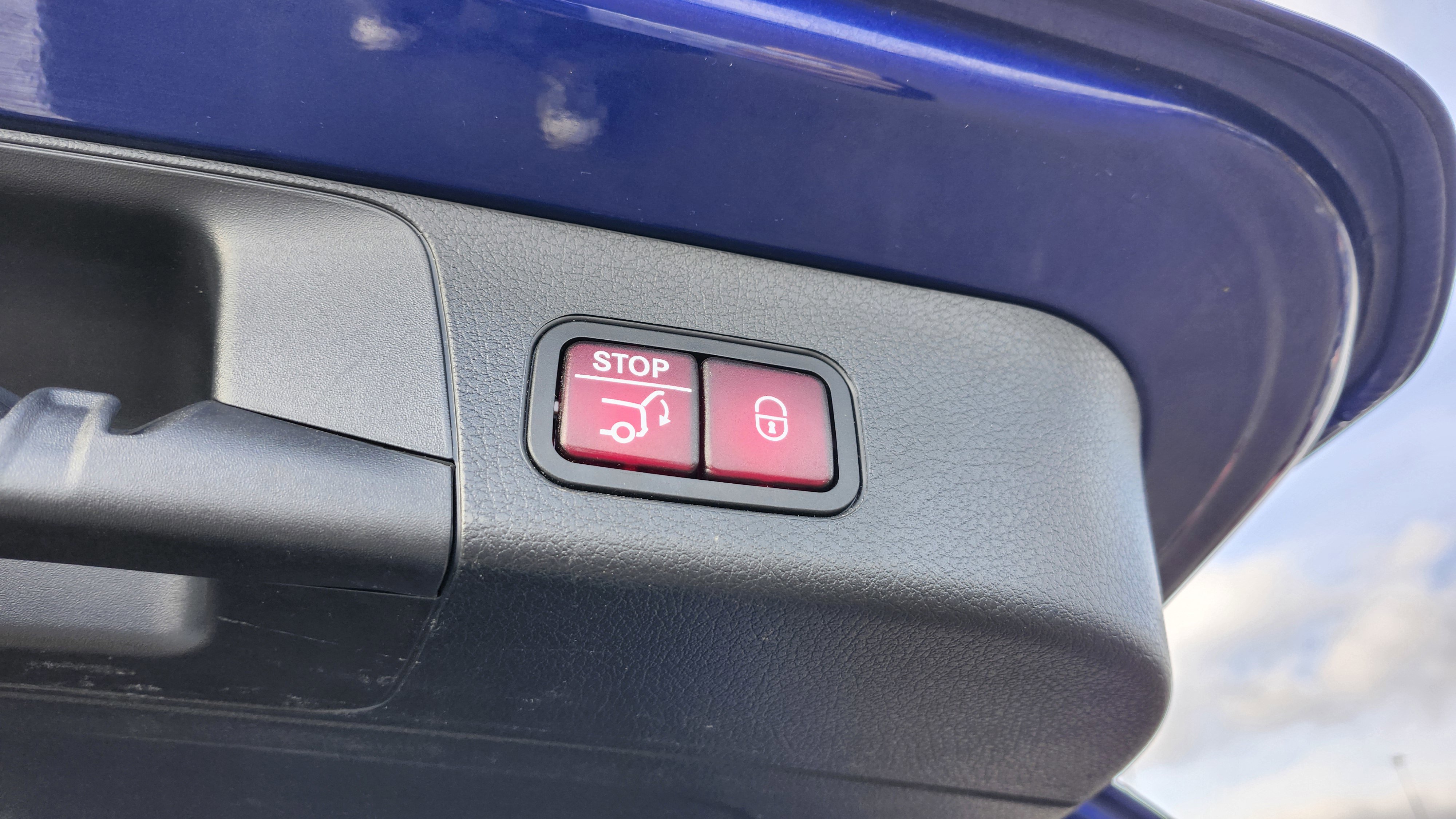 Used 2021 Mercedes-Benz GLB 250 4MATIC image 26