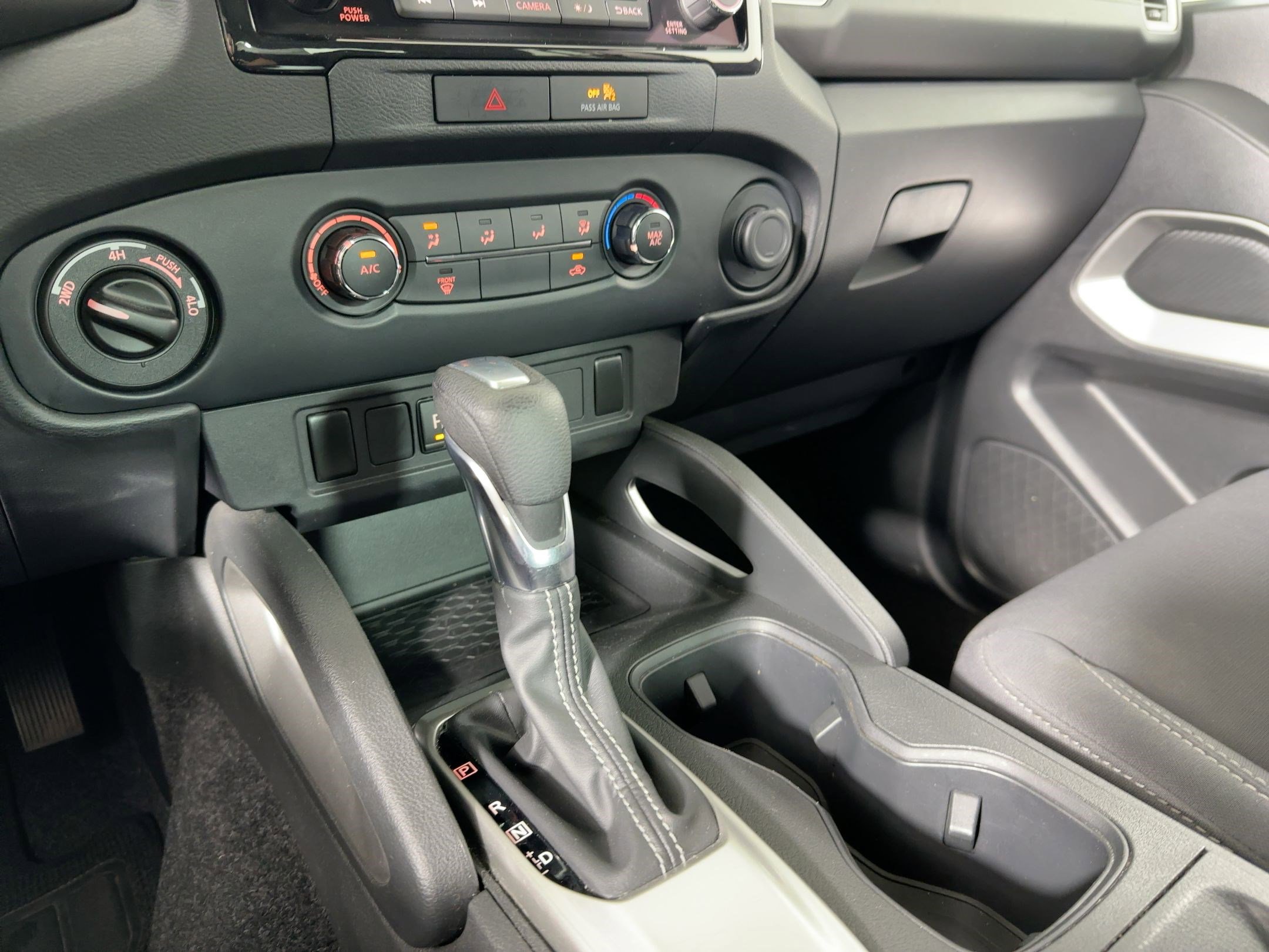 Used 2023 Nissan Frontier SV w/ Technology Package image 17