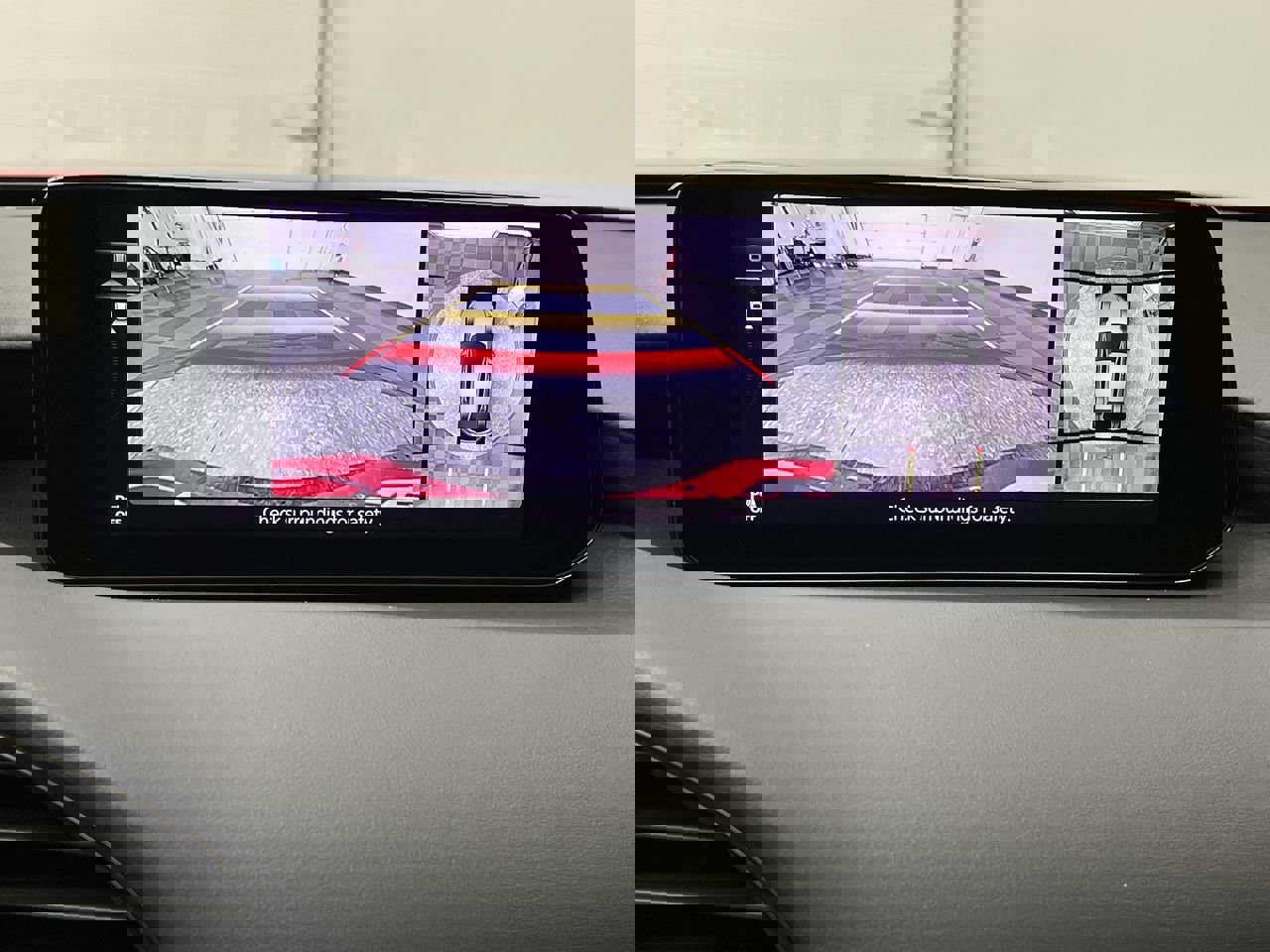 New 2025 MAZDA MAZDA3 Hatchback w/Premium Plus Pkg image 6