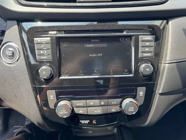 Used 2020 Nissan Rogue SV AWD/4WD image 17