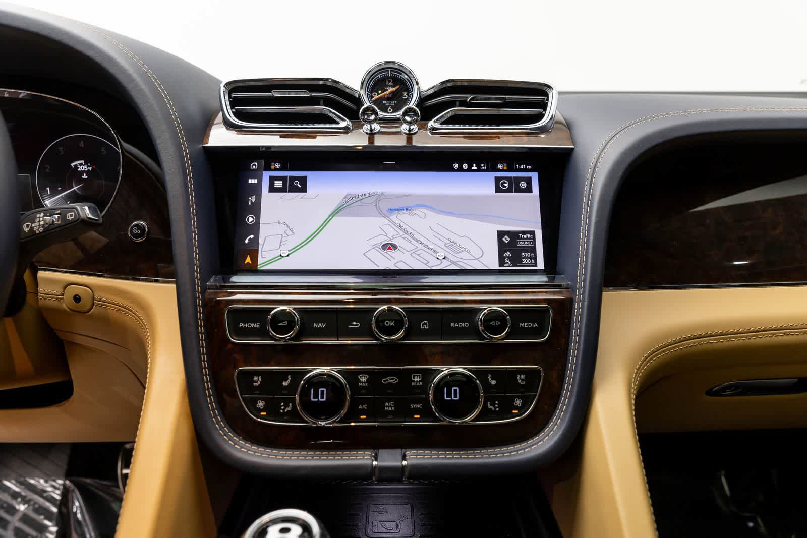 Used 2021 Bentley Bentayga image 9