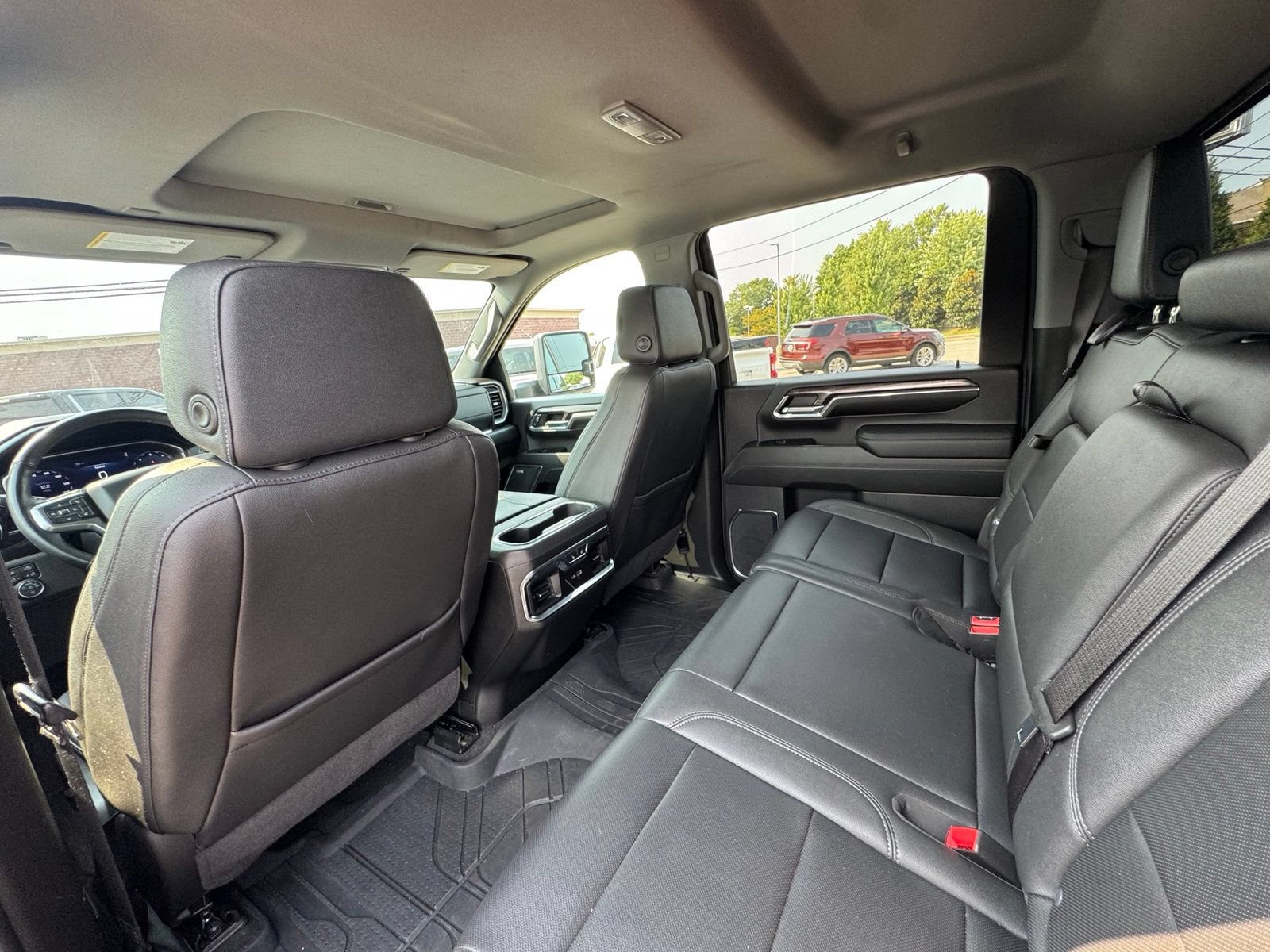 Used 2024 Chevrolet Silverado 2500 LTZ w/ LTZ Plus Package AWD/4WD image 35