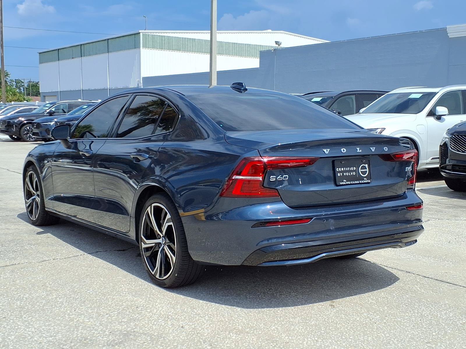 Certified 2025 Volvo S60 B5 Plus FWD image 5
