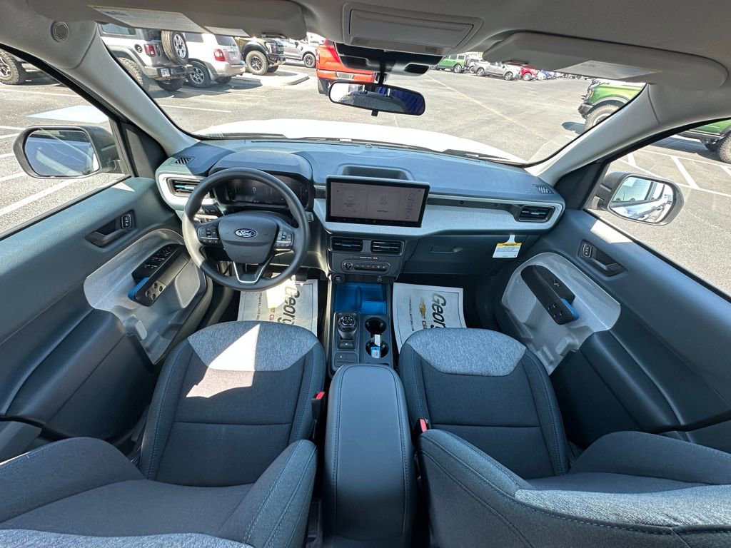 New 2025 Ford Maverick XLT image 5