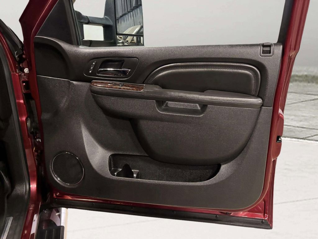 Used 2013 GMC Sierra 3500 Denali image 28