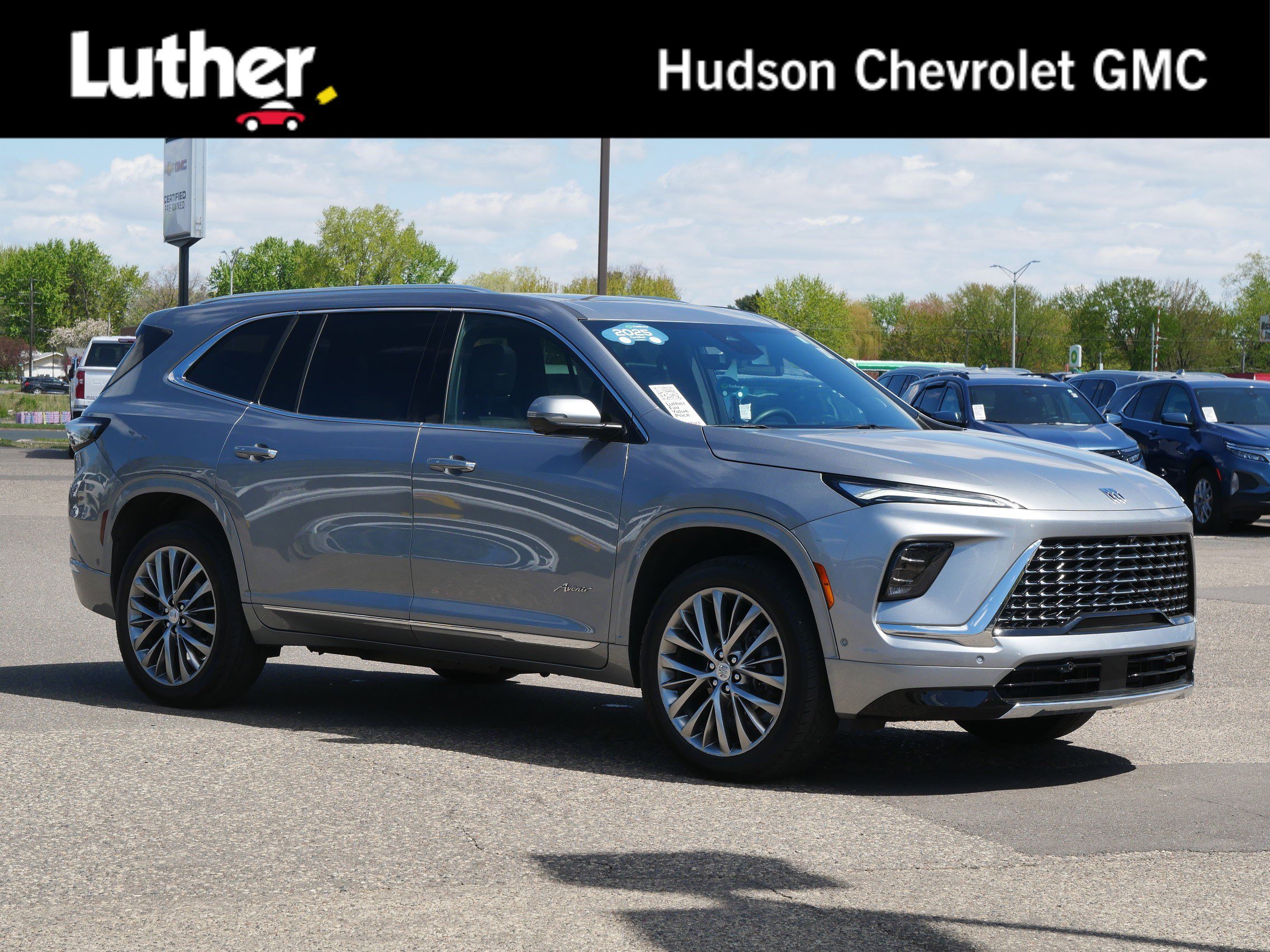 Certified 2025 Buick Enclave Avenir w/ Super Cruise Package AWD/4WD image 1