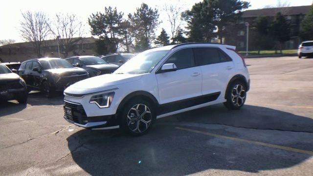 New 2025 Kia Niro EX Touring image 7