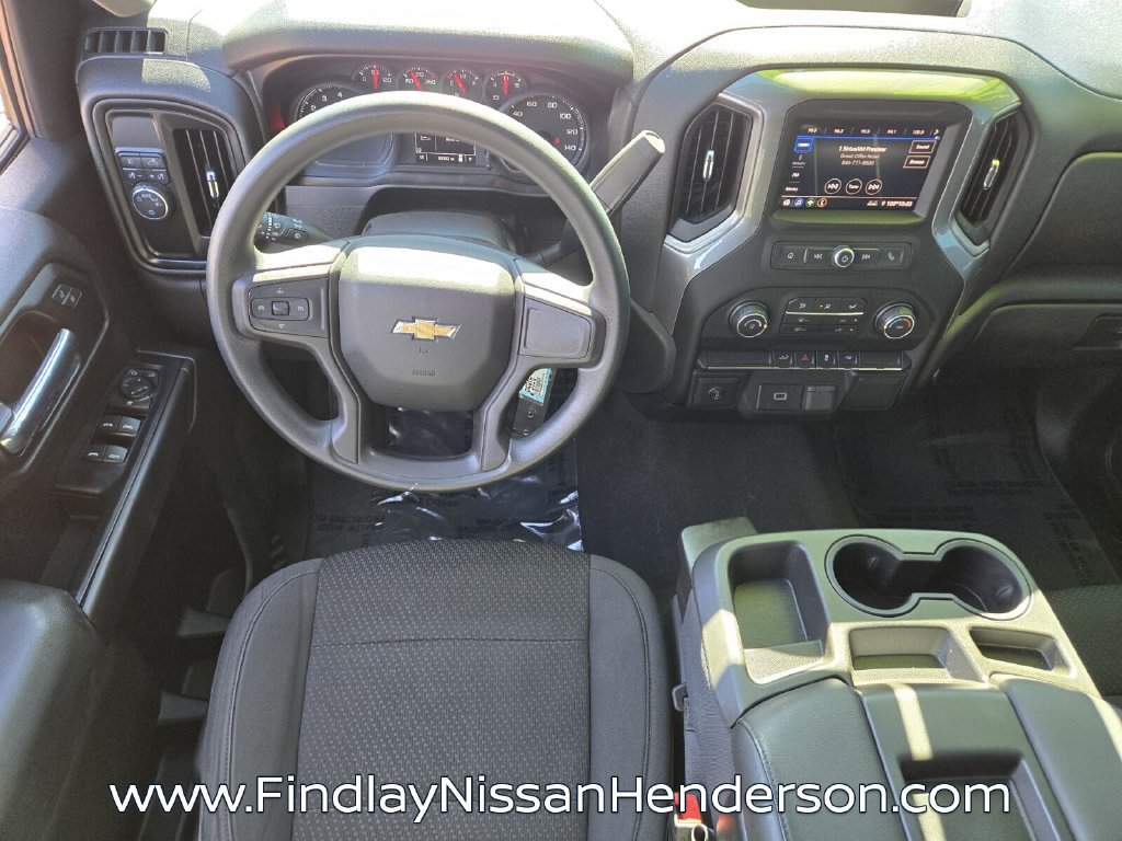Used 2020 Chevrolet Silverado 1500 Custom w/ Custom Value Package RWD image 12
