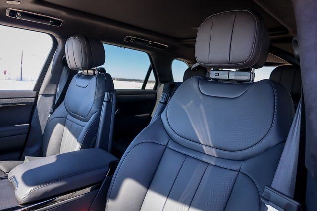 New 2025 Land Rover Range Rover Sport Autobiography image 12