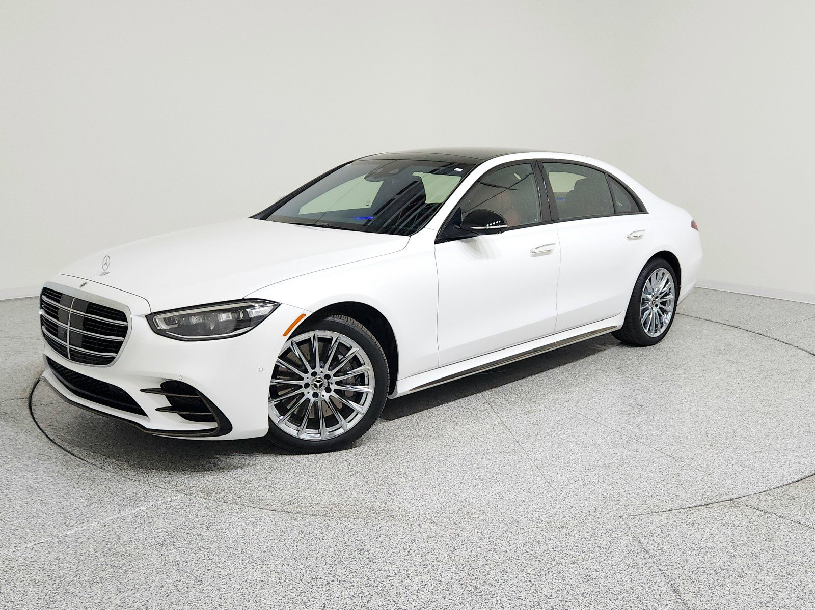 Certified 2025 Mercedes-Benz S 580 4MATIC Sedan image 1