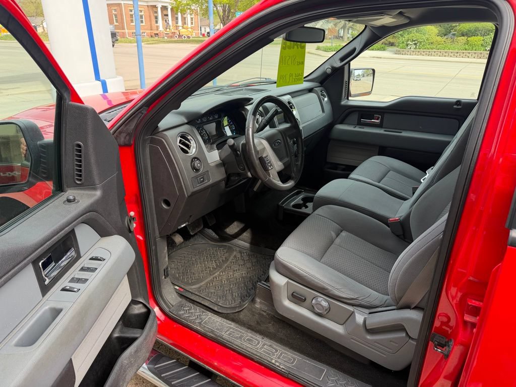 Used 2014 Ford F150 XLT w/ Equipment Group 302A Luxury AWD/4WD image 13