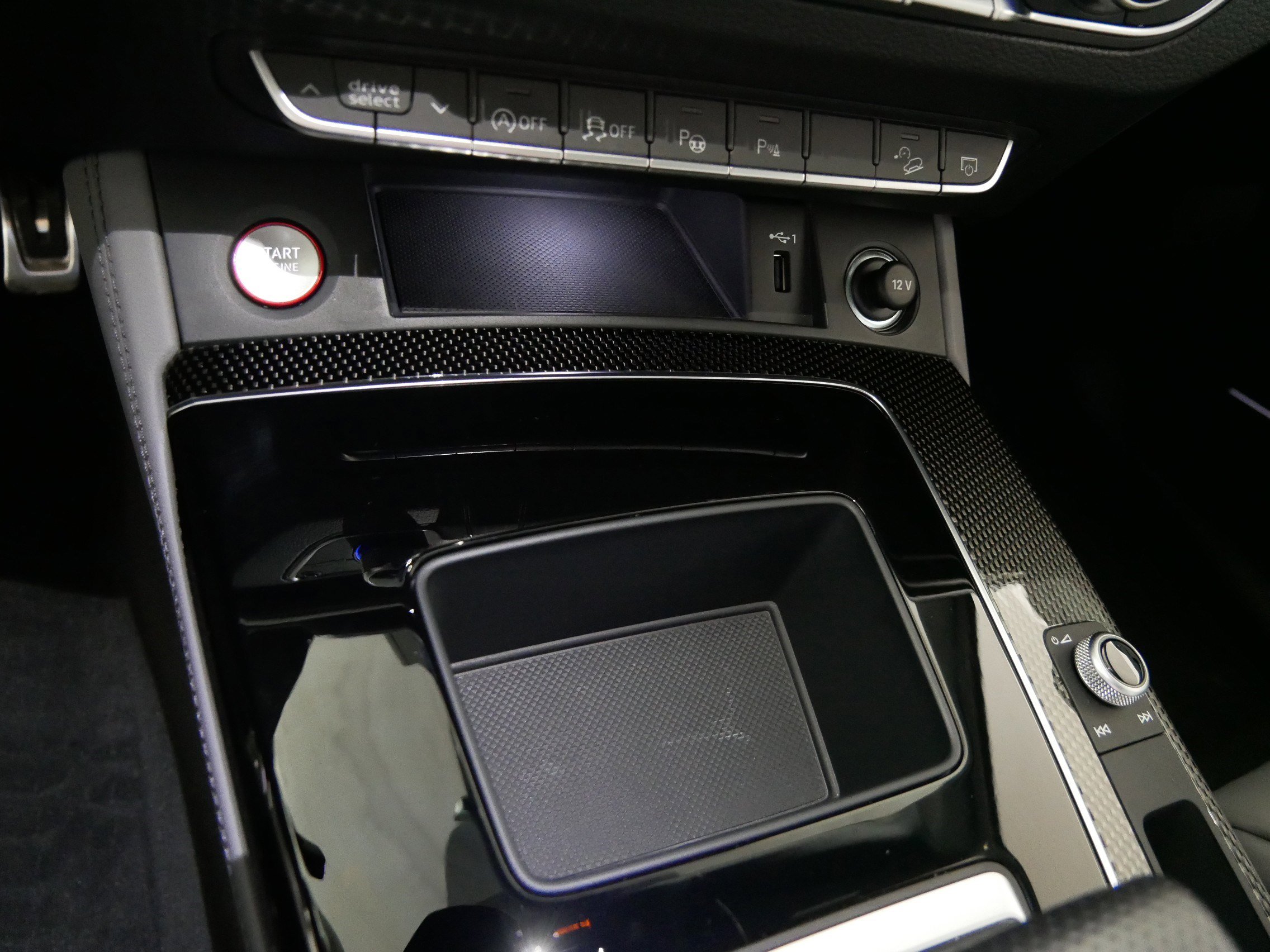 Used 2022 Audi SQ5 Prestige w/ Prestige Package image 29