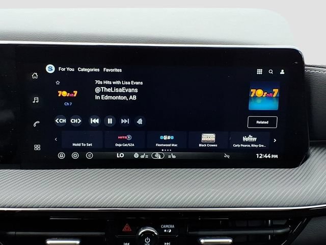 Used 2026 Nissan Kicks SR w/ SR Premium Package FWD image 12