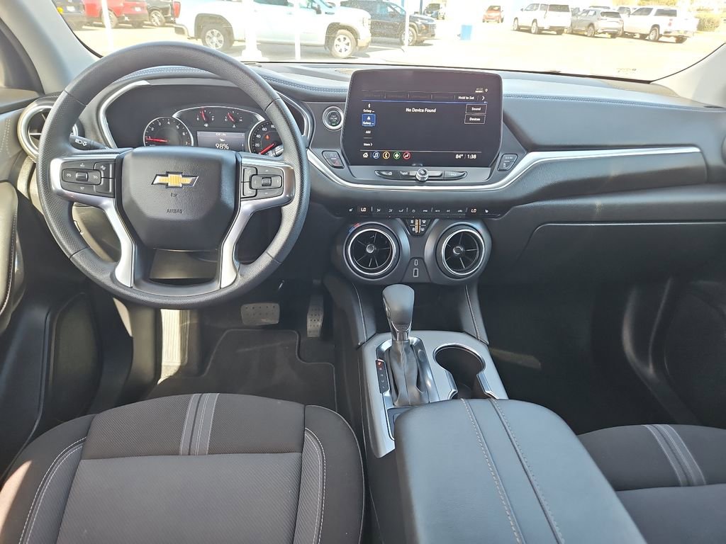 Used 2025 Chevrolet Blazer LT image 11