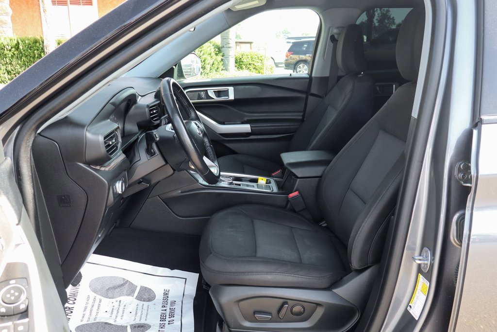 Used 2022 Ford Explorer XLT image 17