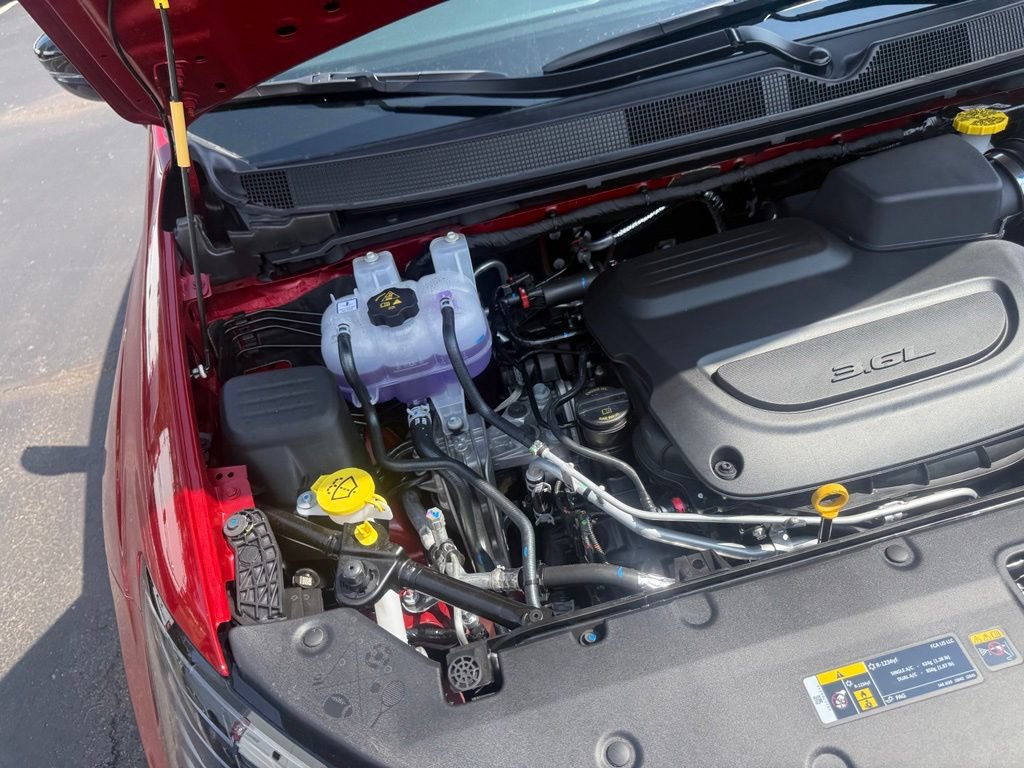 New 2027 Chrysler Pacifica Select FWD image 63