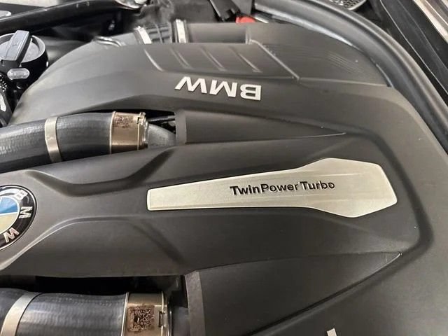 Used 2018 BMW 750i RWD image 38