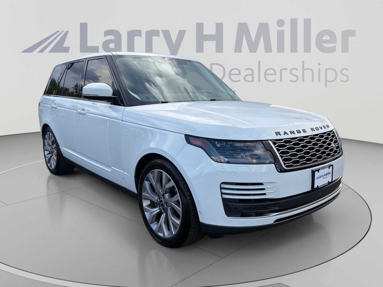 Used 2018 Land Rover Range Rover Supercharged AWD/4WD image 7