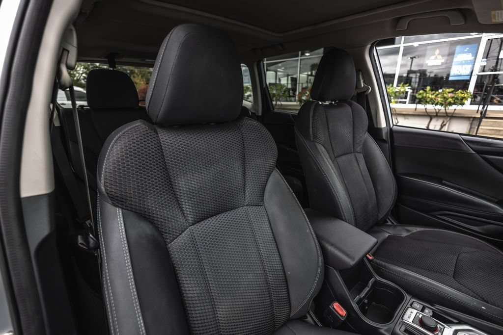 Used 2019 Subaru Forester Premium AWD/4WD image 31