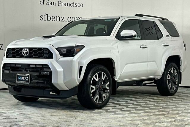 Used 2025 Toyota 4Runner 4WD image 8