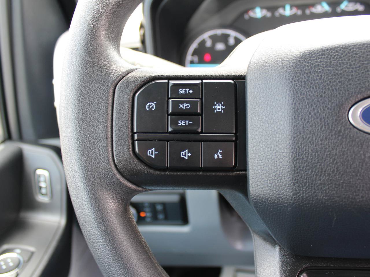 Used 2025 Ford F350 XL AWD/4WD image 22