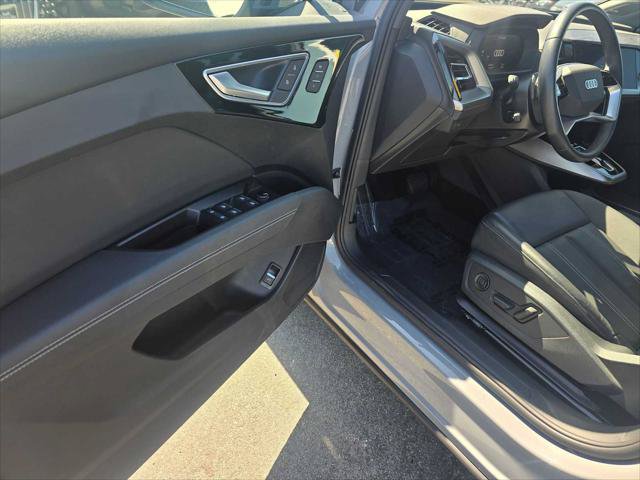 Used 2023 Audi Q4 e-tron Premium Plus w/ Premium Plus AWD/4WD image 24