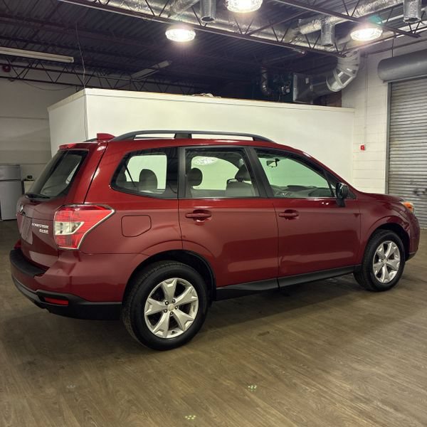 Used 2016 Subaru Forester 2.5i w/ Alloy Wheel Package AWD/4WD image 4