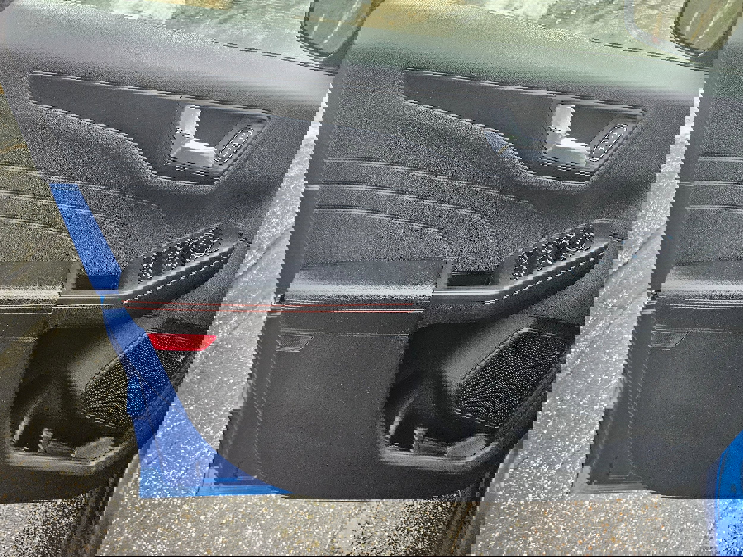 Certified 2022 Ford Escape SEL w/ SEL Stealth AWD Package image 16