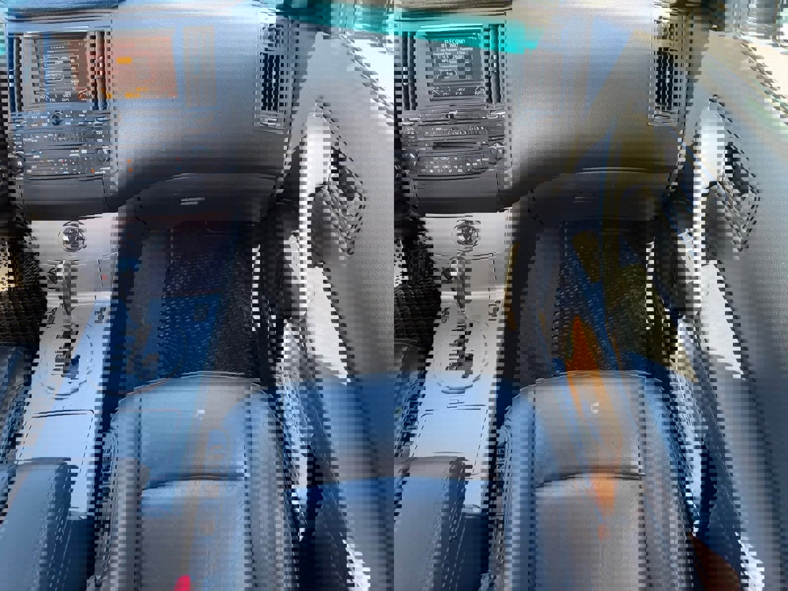 Used 2004 INFINITI FX45 AWD w/ Technology Pkg image 15