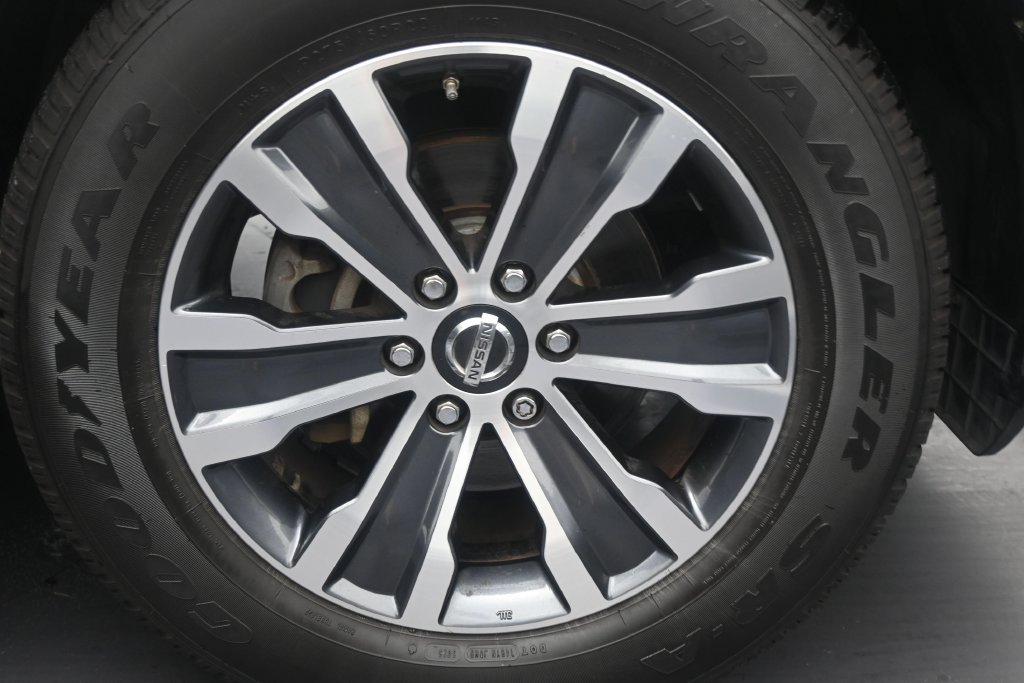 Used 2018 Nissan Armada SL w/ Premium Package RWD image 16