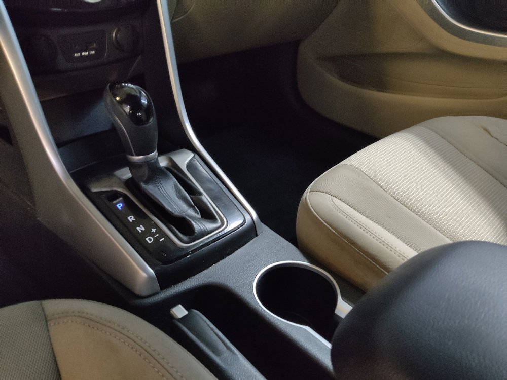 Used 2014 Hyundai Elantra GT FWD image 26