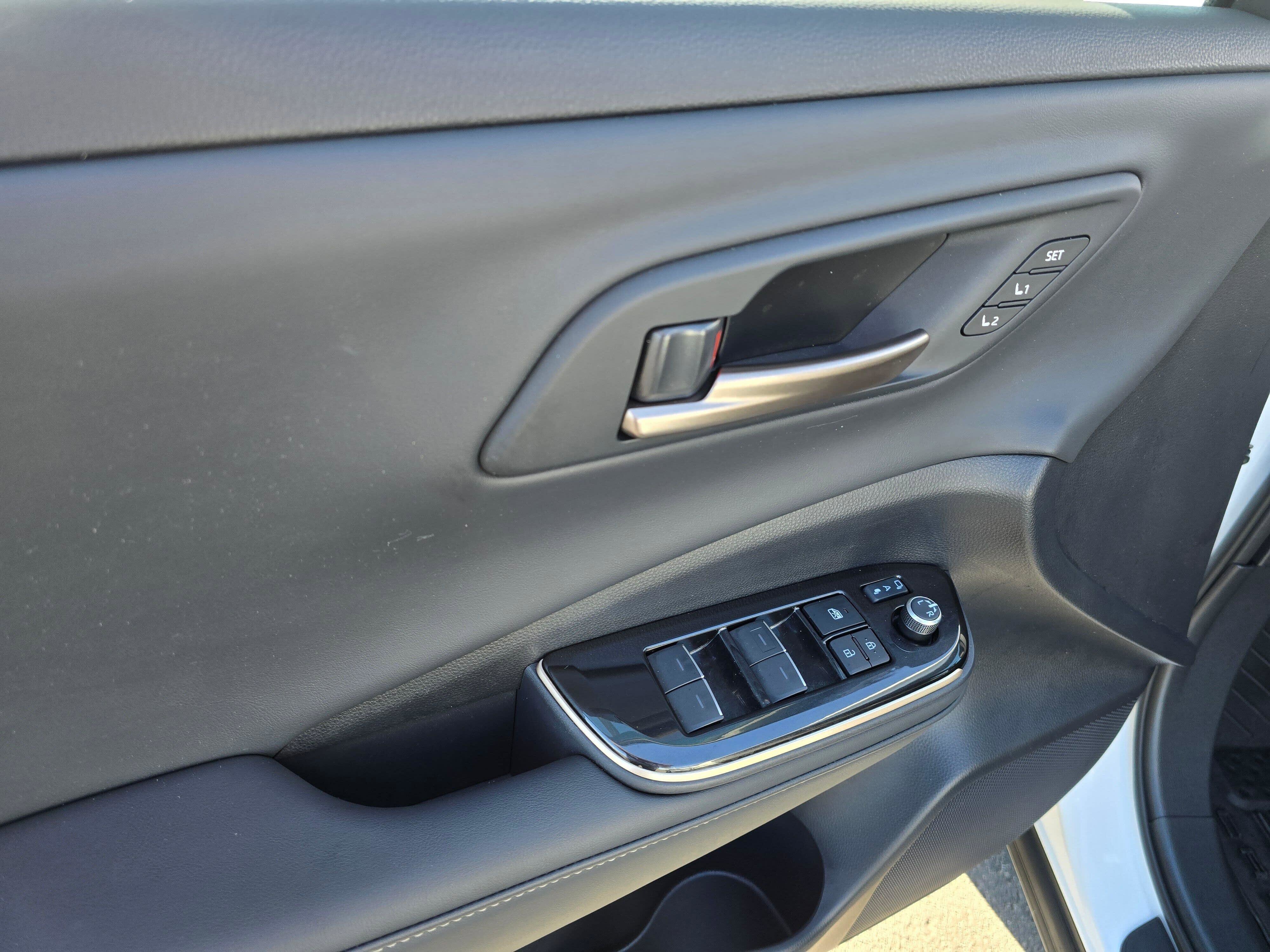 Used 2026 Toyota Crown Platinum image 20