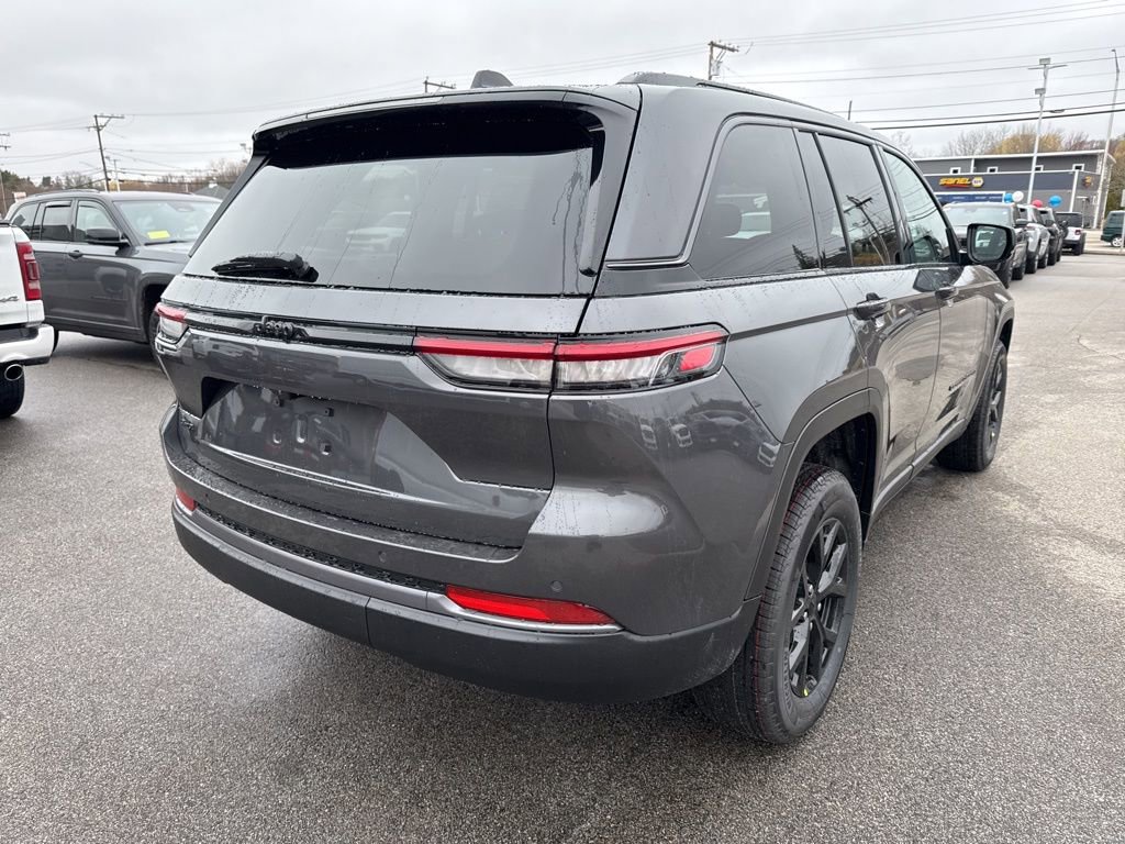 New 2026 Jeep Grand Cherokee Altitude image 5