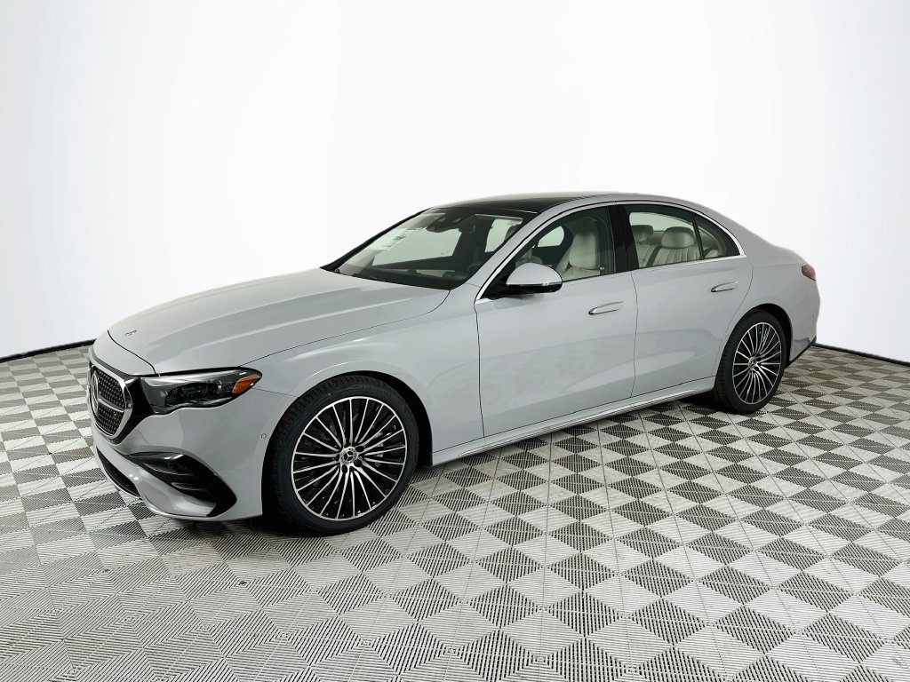 New 2027 Mercedes-Benz E 450 4MATIC Sedan image 3