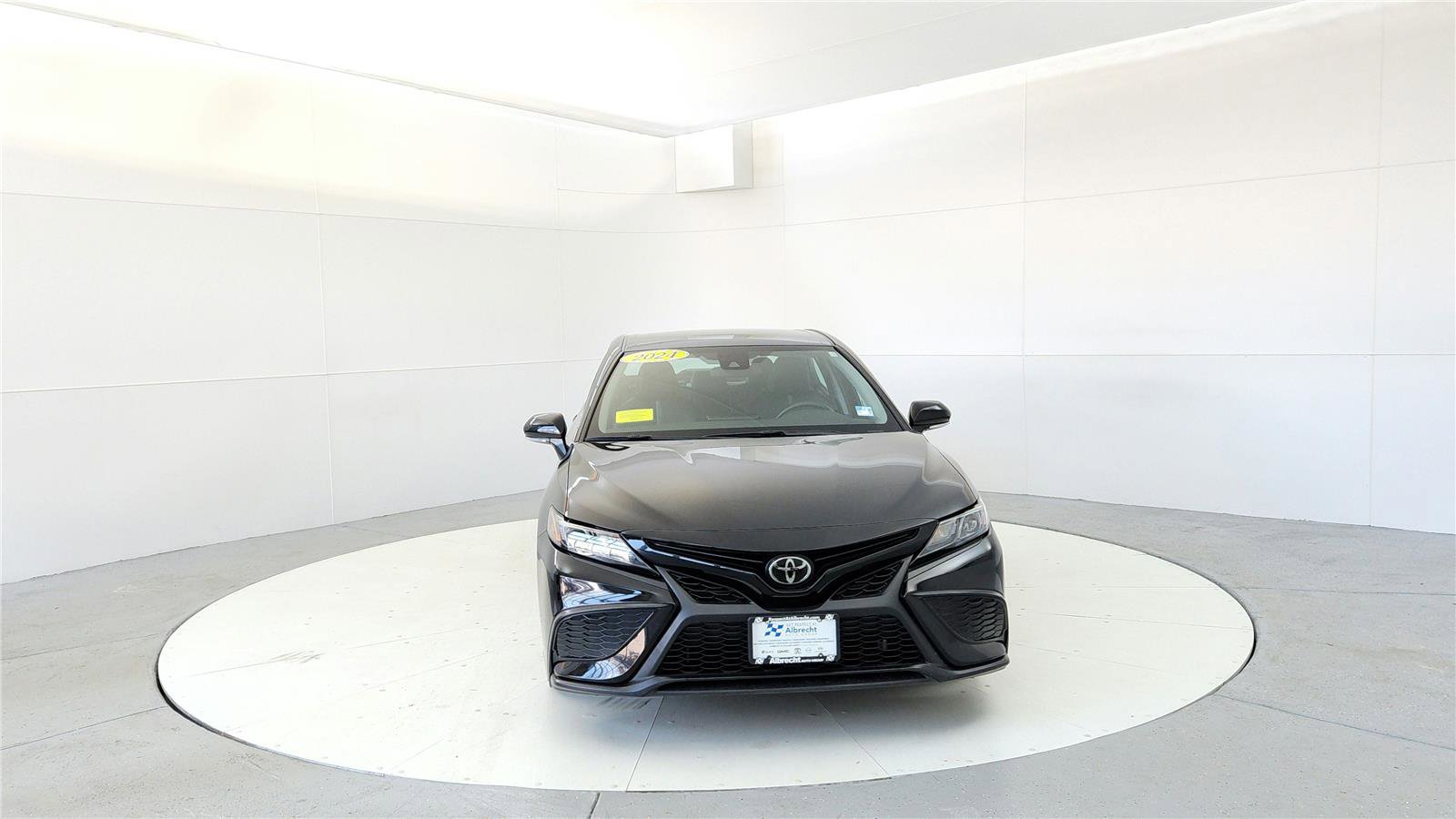 Certified 2024 Toyota Camry SE w/ Cold Weather Package FWD image 8