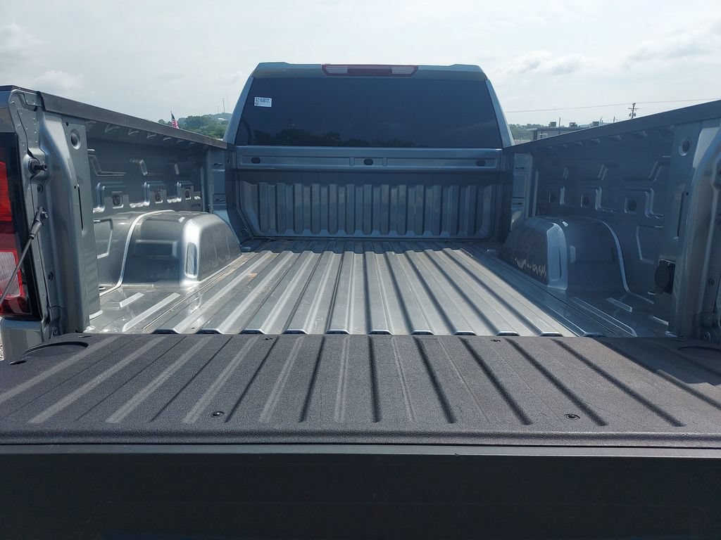 Used 2025 GMC Sierra 1500 Elevation AWD/4WD image 9
