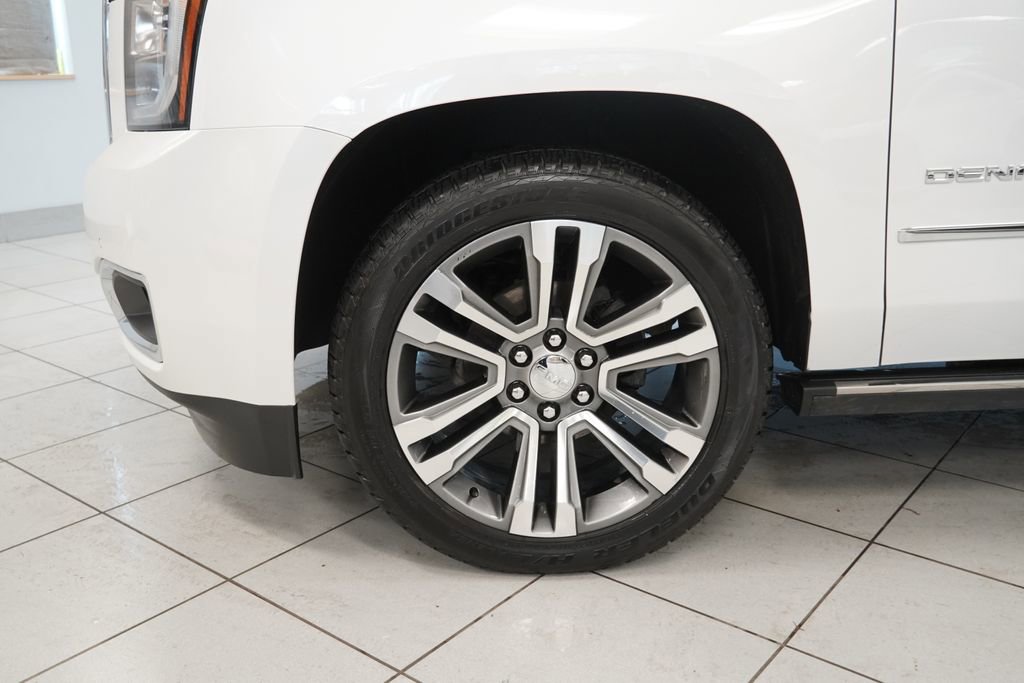 Used 2020 GMC Yukon XL Denali w/ Denali Ultimate Package AWD/4WD image 19