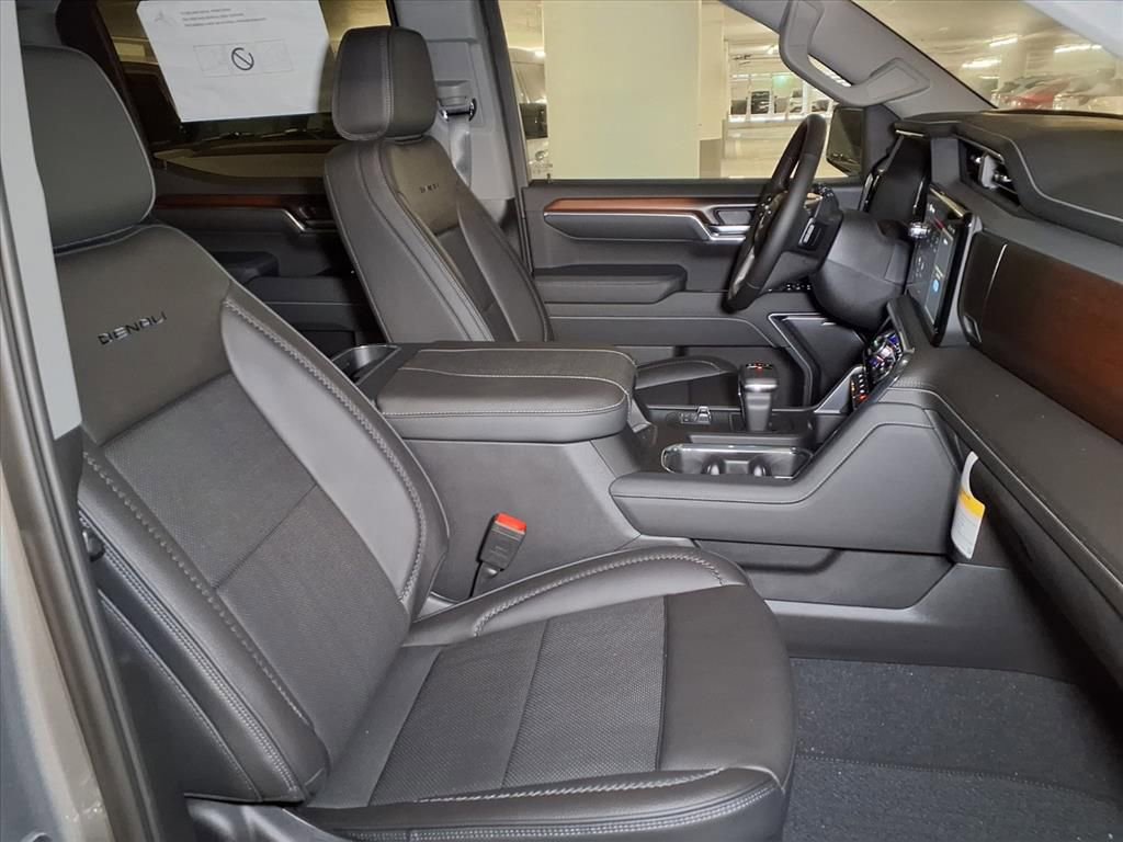 New 2025 GMC Sierra 1500 Denali image 6