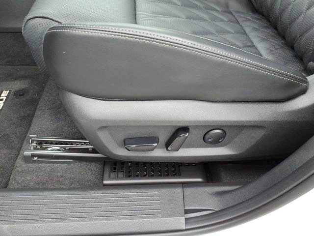 Certified 2026 Nissan Rogue Platinum w/ Platinum Premium Package image 12