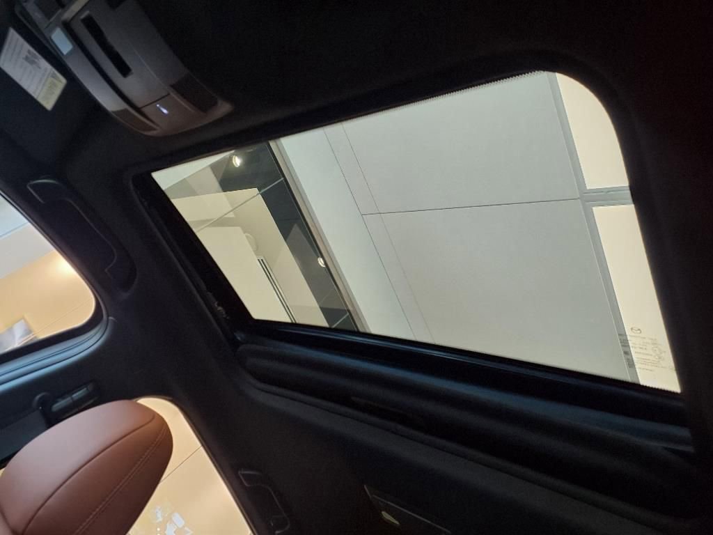 New 2025 MAZDA CX-5 Carbon Edition image 10