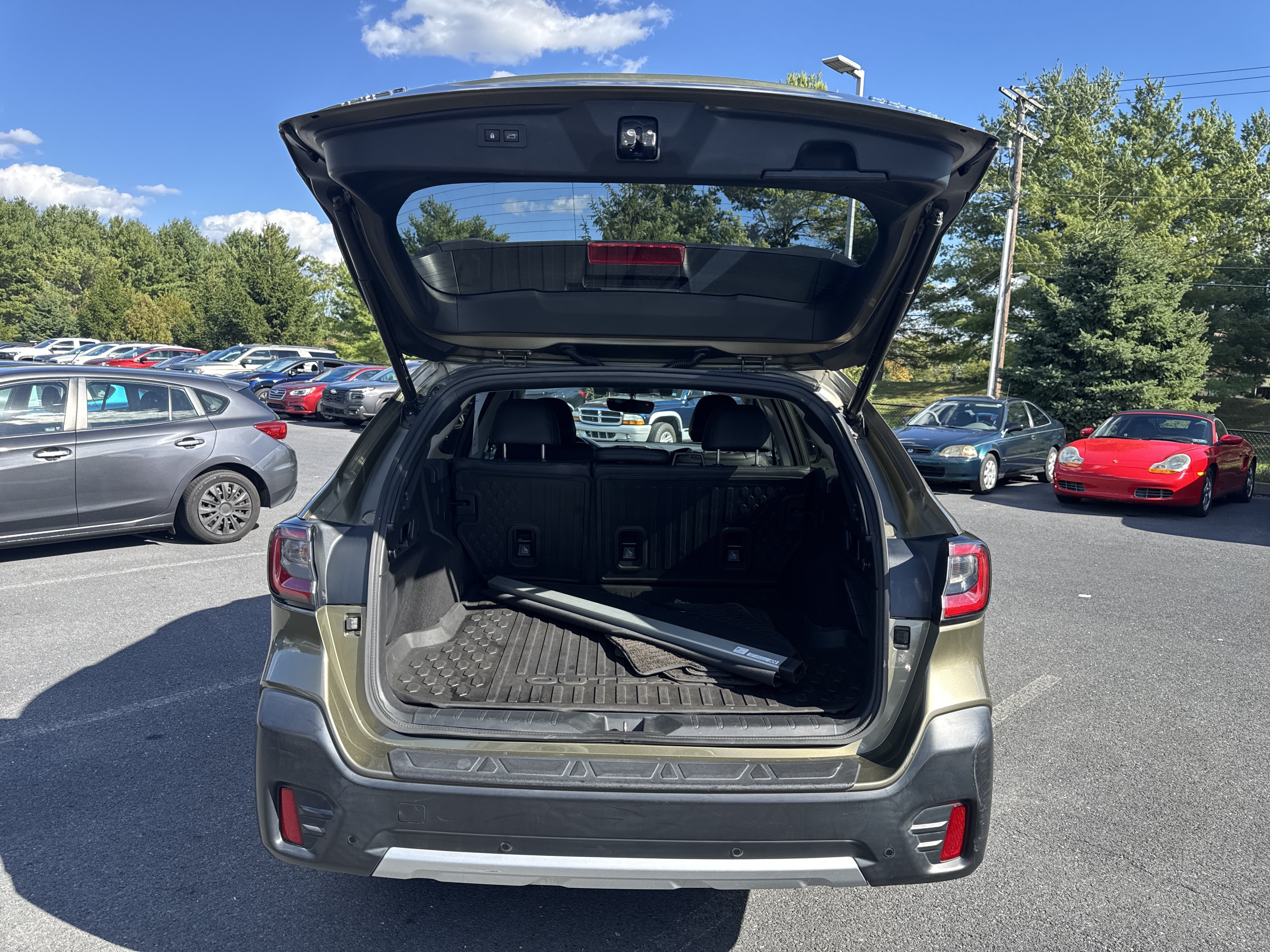 Used 2020 Subaru Outback Limited AWD/4WD image 31