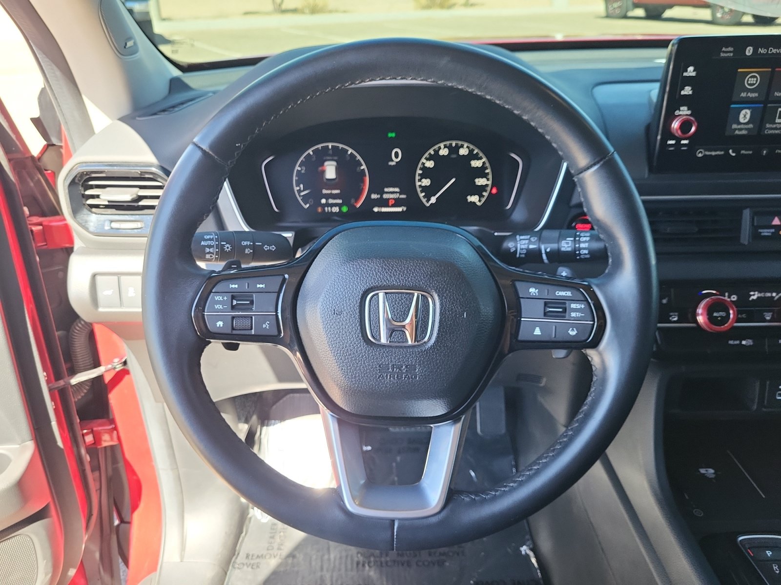 Used 2025 Honda Pilot Touring image 9