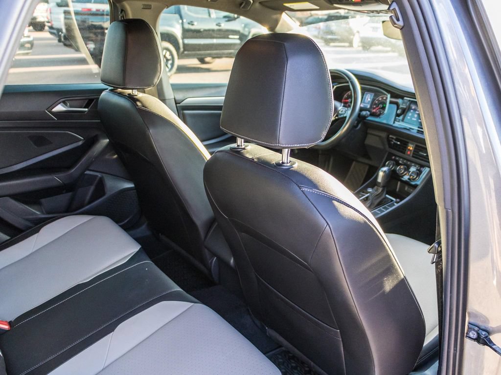 Used 2020 Volkswagen Jetta R-Line FWD image 40